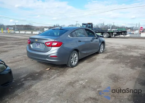 2019 Chevrolet Cruze Lt from USA, damaged, VIN 1G1BE5SM2K7113748